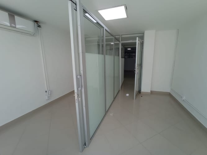 Oficina en arriendo en Suramericana, Medellín, 84 m² · foto 8 de 10