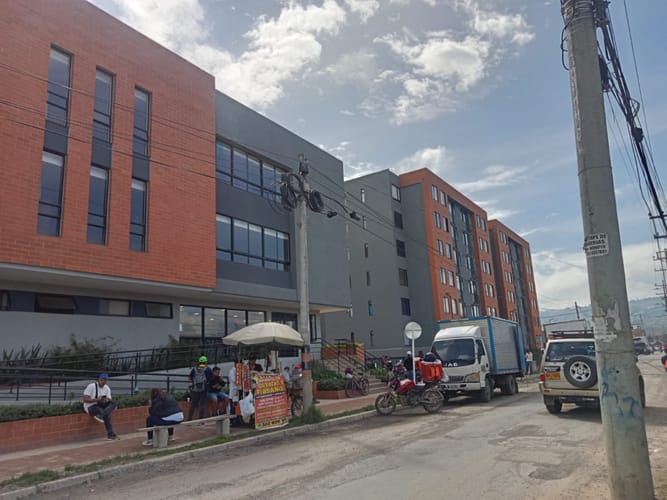 Apartamento de 2 alcobas en arriendo en Portales De Chia, Chía, 47 m² · foto 2 de 24
