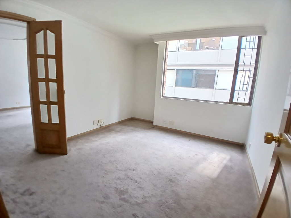 Apartamento en venta en Santa Barbara, Bogotá · foto 5 de 16