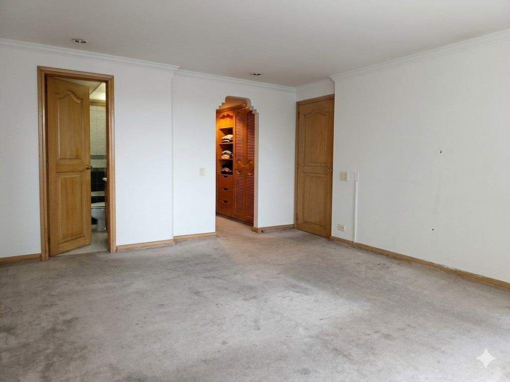Apartamento en venta en Santa Barbara, Bogotá · foto 8 de 16