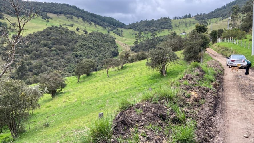 Lote en venta en Santa Helena, La Calera, 4300 m² · foto 2 de 8