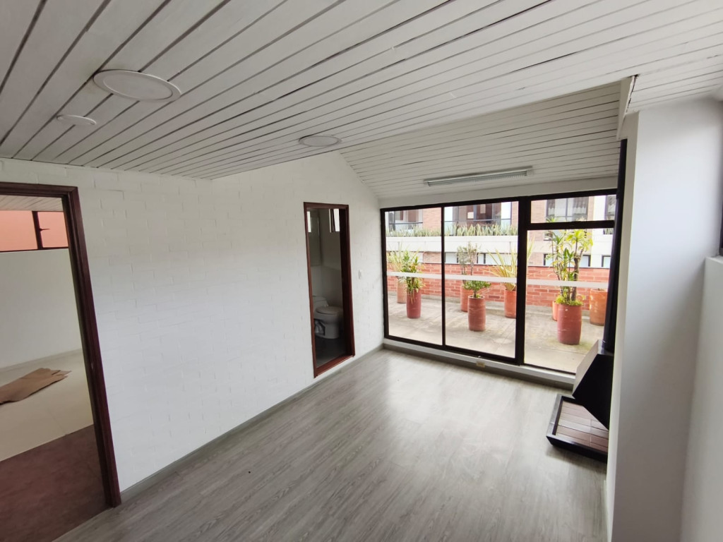 Apartamento en venta en Molinos Norte, Bogotá · foto 3 de 9