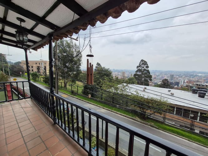 Casa de 3 alcobas en venta en El Castillo, Bogotá, 243 m² · foto 10 de 20