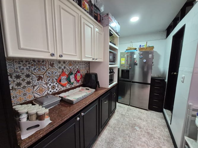 Casa de 3 alcobas en venta en El Castillo, Bogotá, 243 m² · foto 17 de 20