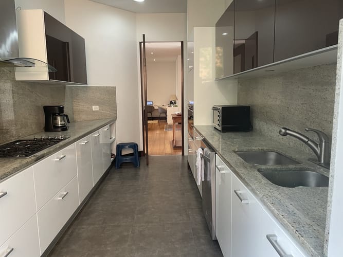 Apartamento de 3 alcobas en venta en Cerros De Suba, Bogotá, 180 m² · foto 8 de 24