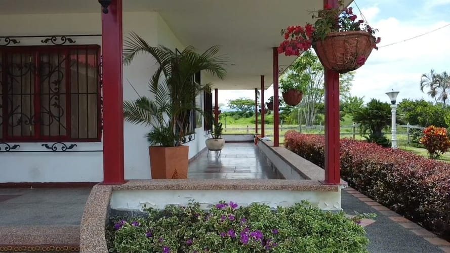 Finca en venta en Armenia, 462 m² · foto 4 de 23