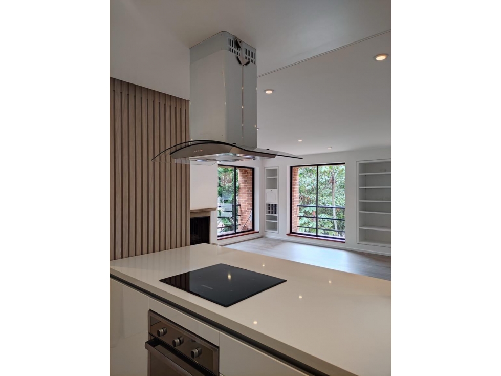 Apartamento en venta en El Nogal, Bogotá · foto 2 de 15