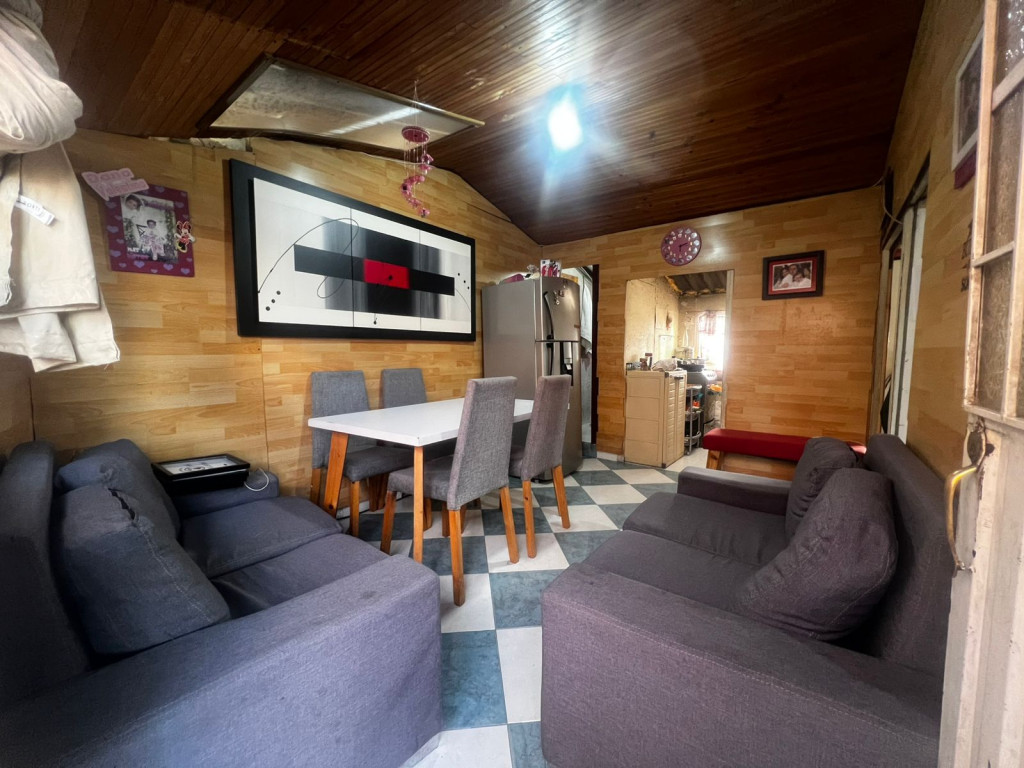 Casa en venta en El Carmen, Bogotá · foto 8 de 18
