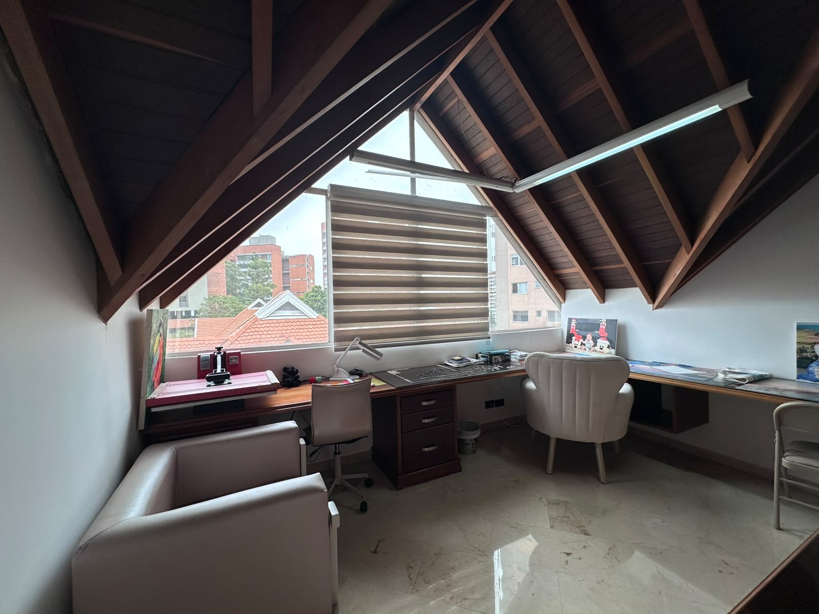 Casa en arriendo en El Poblado, Medellín · foto 9 de 20