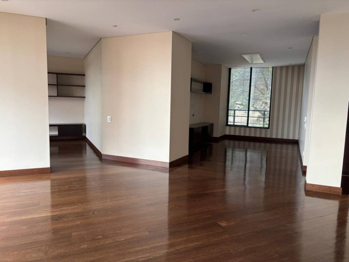 Apartamento en venta en Los Rosales, Bogotá · foto 4 de 16