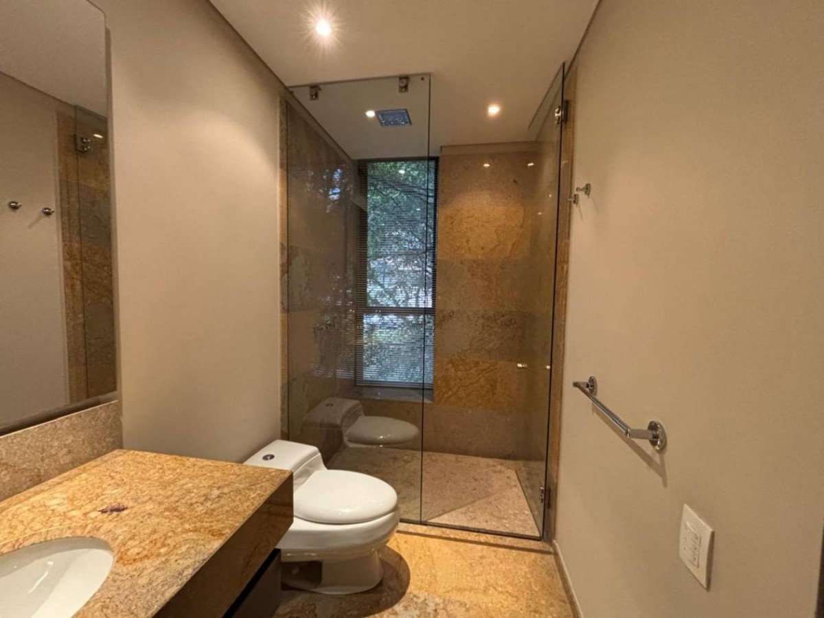 Apartamento en venta en Los Rosales, Bogotá · foto 11 de 16