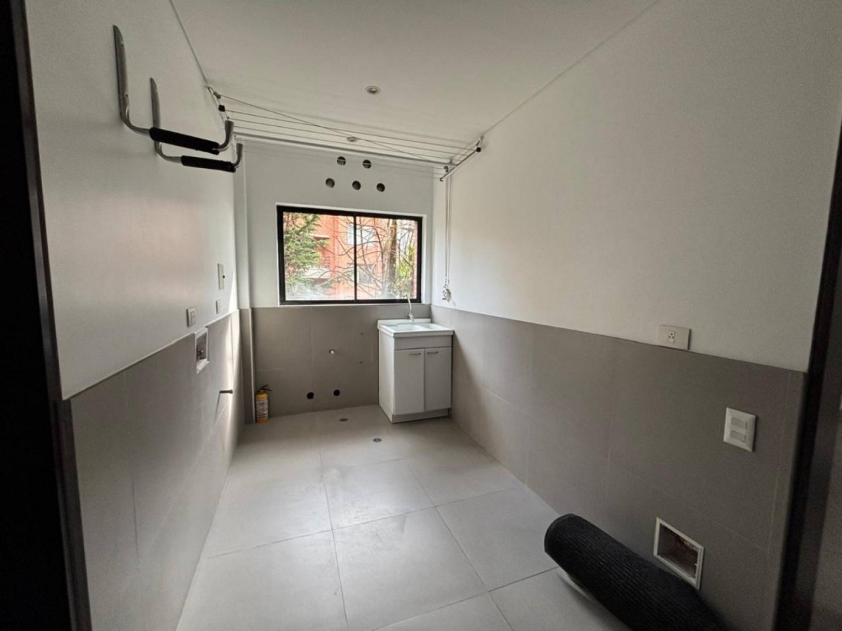 Apartamento en venta en Los Rosales, Bogotá · foto 16 de 16