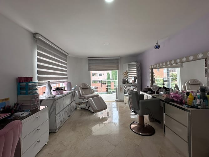 Casa de 4 alcobas en venta en El Poblado, Medellín, 470 m² · foto 7 de 20