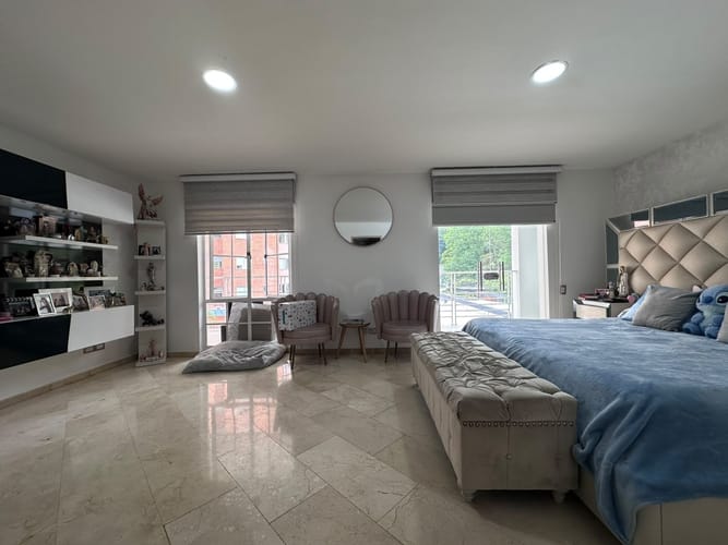 Casa de 4 alcobas en venta en El Poblado, Medellín, 470 m² · foto 10 de 20