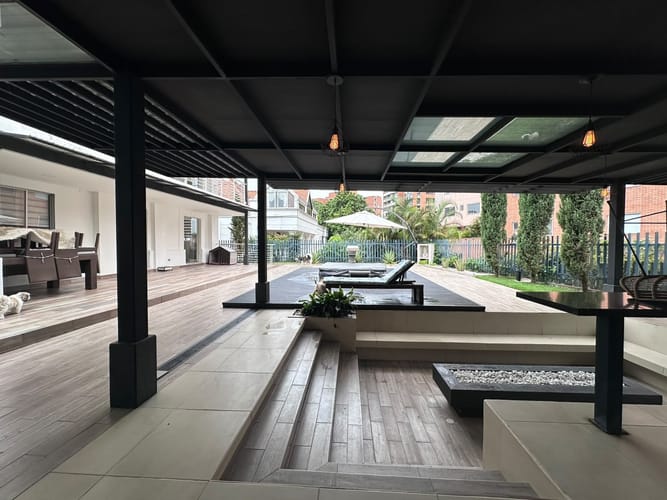 Casa de 4 alcobas en venta en El Poblado, Medellín, 470 m² · foto 19 de 20