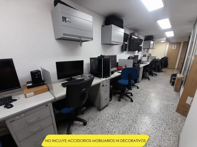 Oficina en arriendo en Villa Carlota, Medellín, 100 m² · foto 3 de 11