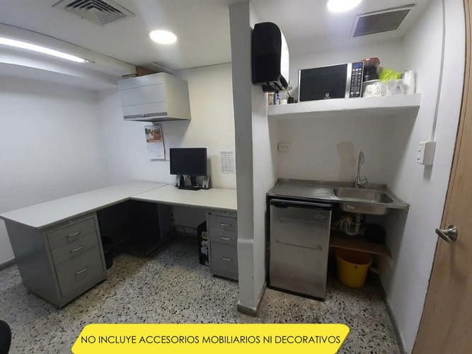 Oficina en arriendo en Villa Carlota, Medellín, 100 m² · foto 6 de 11