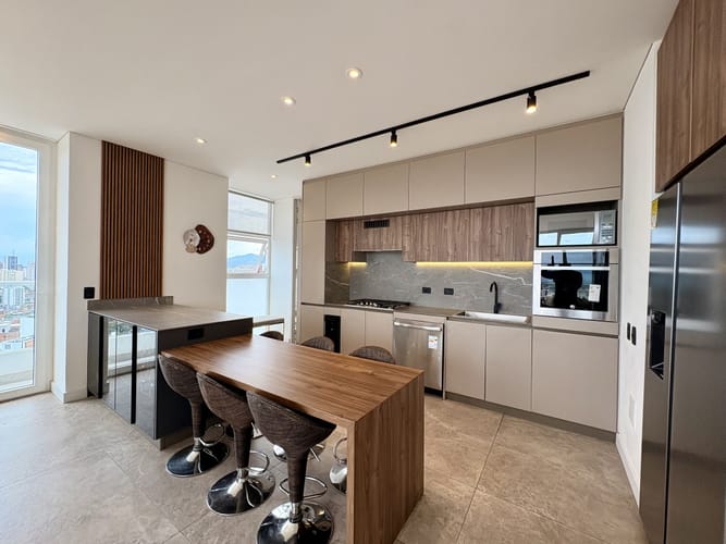 Apartamento de 4 alcobas en venta en Granada, Cali, 176 m² · foto 7 de 15
