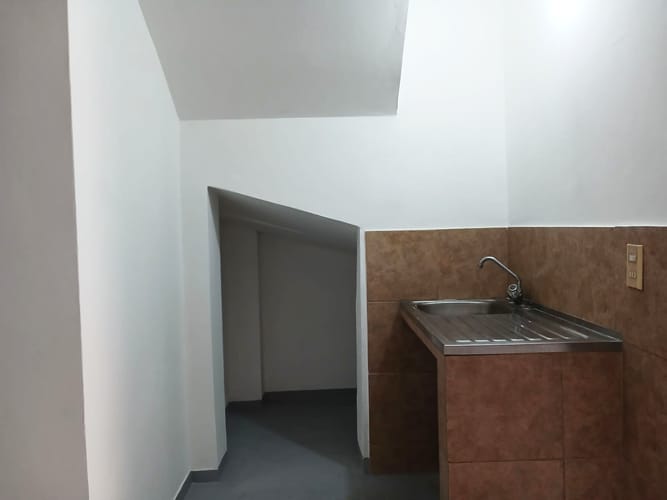 Local en arriendo en El Poblado, Medellín, 48 m² · foto 6 de 7