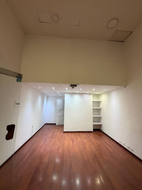 Local en arriendo en San Diego, Medellín, 55 m² · foto 4 de 8