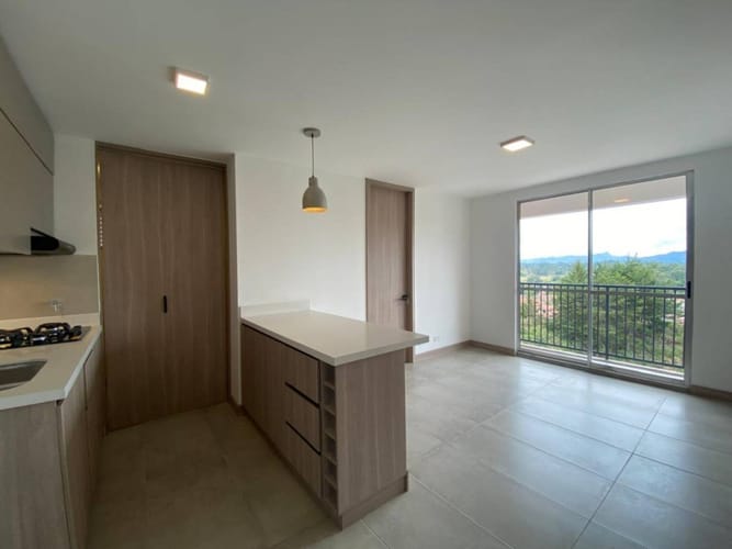 Apartamento de 2 alcobas en venta en El Porvenir, Rionegro, 50 m² · foto 2 de 13