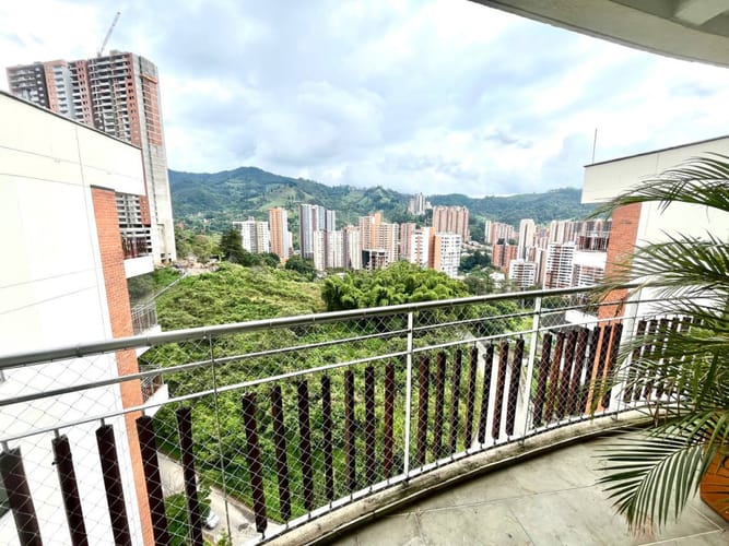 Apartamento de 2 alcobas en venta en Aves Maria, Sabaneta, 104 m² · foto 5 de 23
