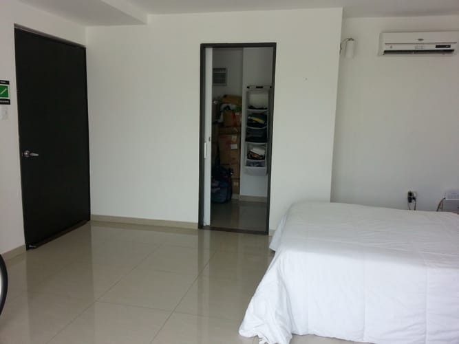 Apartamento de 2 alcobas en venta en Crespo, Cartagena, 135 m² · foto 4 de 14