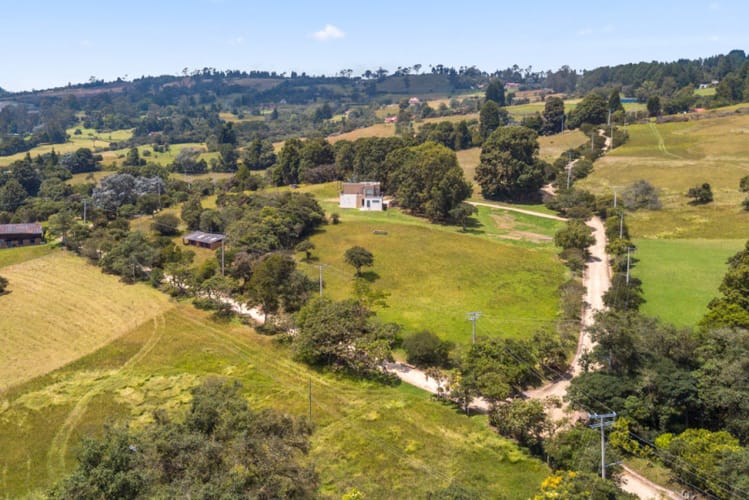 Lote en venta en Altos De Yerbabuena, Sopó, 4507 m² · foto 4 de 11
