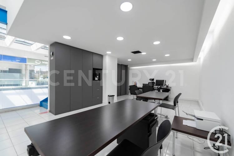 Oficina en venta en Perpetuo Socorro, Medellín, 83 m² · foto 2 de 14