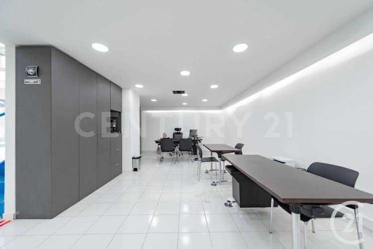 Oficina en venta en Perpetuo Socorro, Medellín, 83 m² · foto 3 de 14