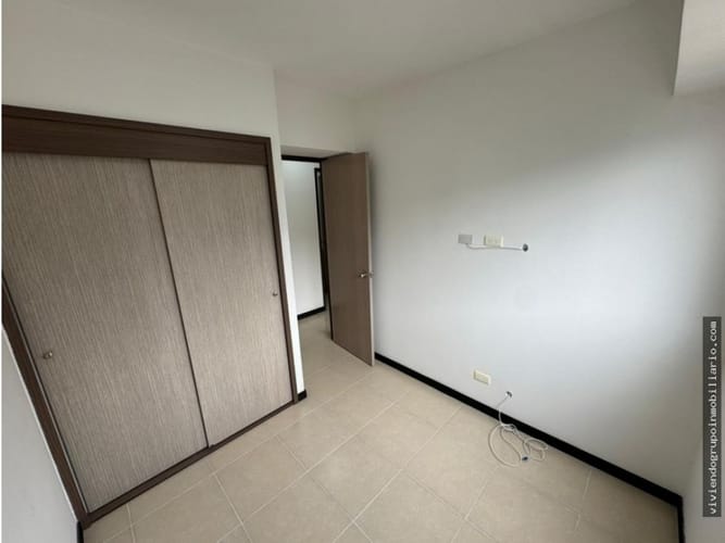 Apartamento de 3 alcobas en venta en Asdesillas, Sabaneta, 70 m² · foto 6 de 12
