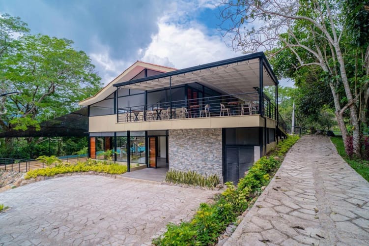 $7.000.000.000 en Villa Mercedes Et. I