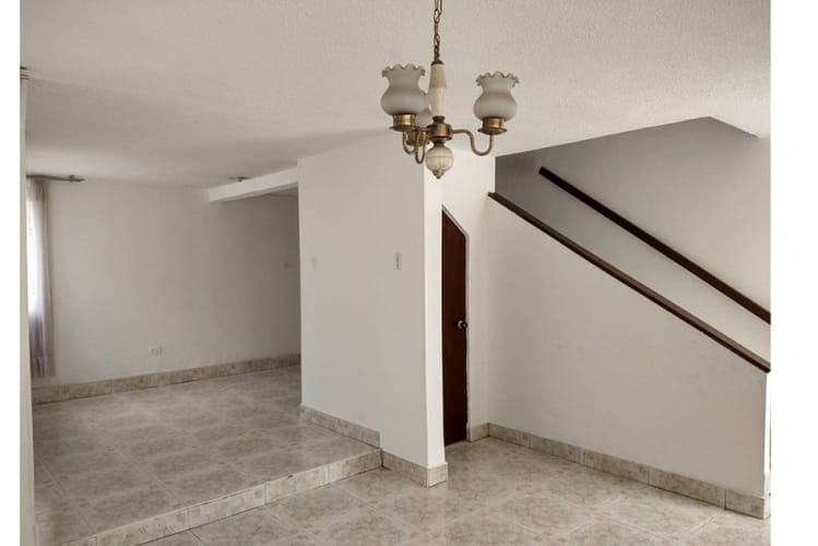 Casa de 6 alcobas en venta en San Marcos, Bogotá, 353 m² · foto 4 de 18
