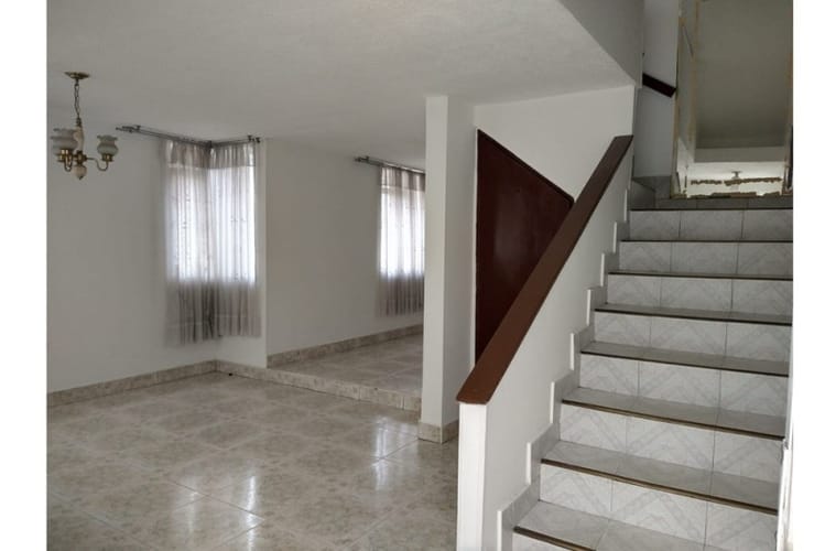 Casa de 6 alcobas en venta en San Marcos, Bogotá, 353 m² · foto 5 de 18