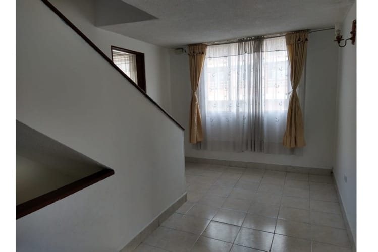 Casa de 6 alcobas en venta en San Marcos, Bogotá, 353 m² · foto 13 de 18