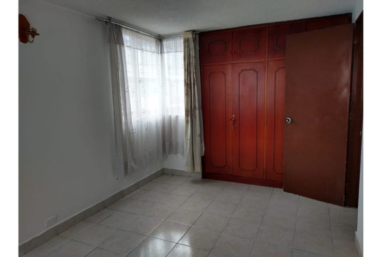 Casa de 6 alcobas en venta en San Marcos, Bogotá, 353 m² · foto 16 de 18