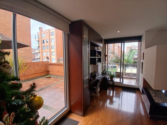 Apartamento de 3 alcobas en venta en Chicó Navarra, Bogotá, 164 m² · foto 6 de 21