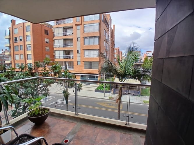 Apartamento de 3 alcobas en venta en Chicó Navarra, Bogotá, 164 m² · foto 9 de 21