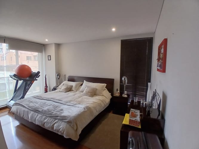 Apartamento de 3 alcobas en venta en Chicó Navarra, Bogotá, 164 m² · foto 13 de 21