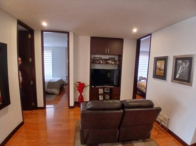 Apartamento de 3 alcobas en venta en Chicó Navarra, Bogotá, 164 m² · foto 15 de 21
