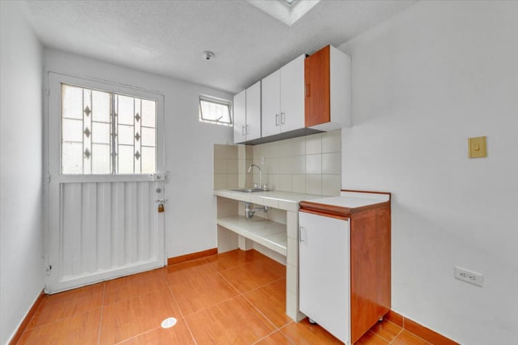 Apartamento en venta en Ciudad Bachue, Bogotá · foto 10 de 16
