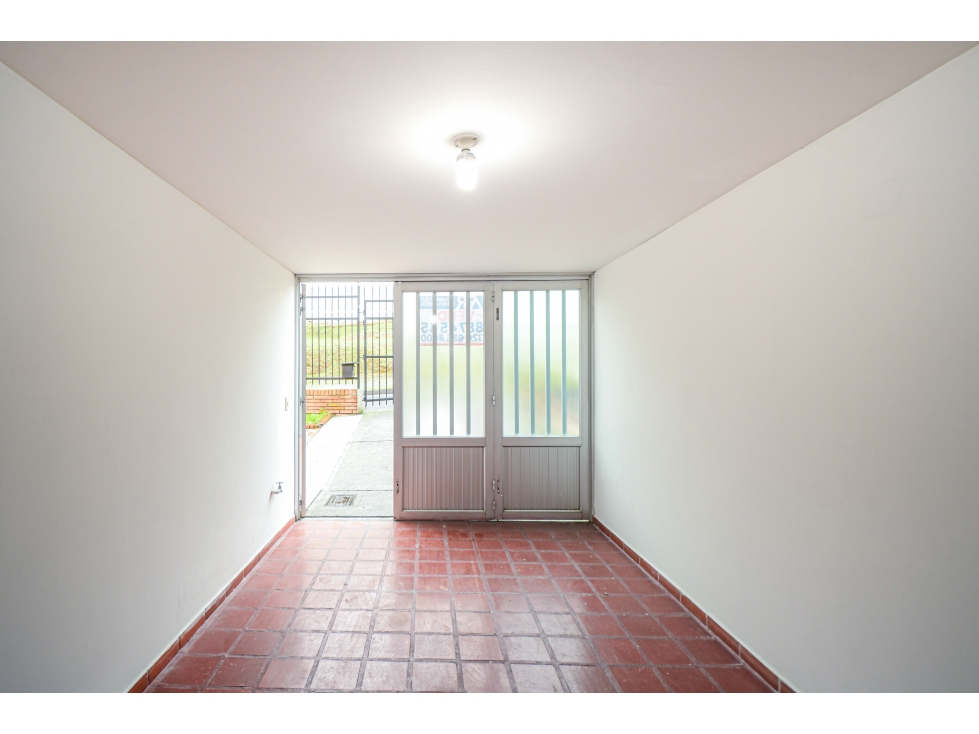 Casa en venta en La Leonora, Manizales · foto 2 de 24