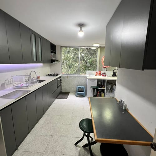 Apartamento de 3 alcobas en venta en Altos Del Poblado, Medellín, 142 m² · foto 5 de 13