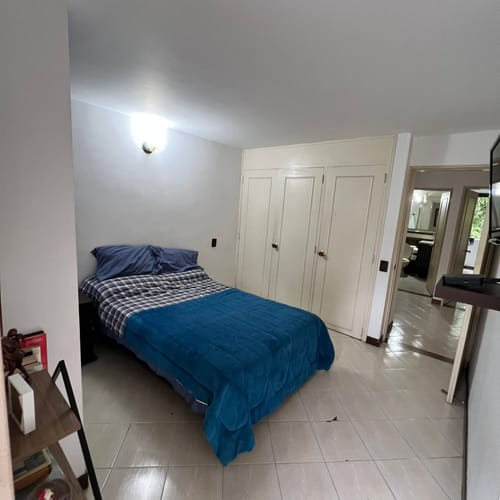 Apartamento de 3 alcobas en venta en Altos Del Poblado, Medellín, 142 m² · foto 8 de 13