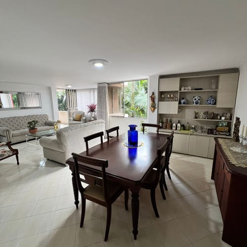 Apartamento de 3 alcobas en venta en Altos Del Poblado, Medellín, 142 m² · foto 11 de 13