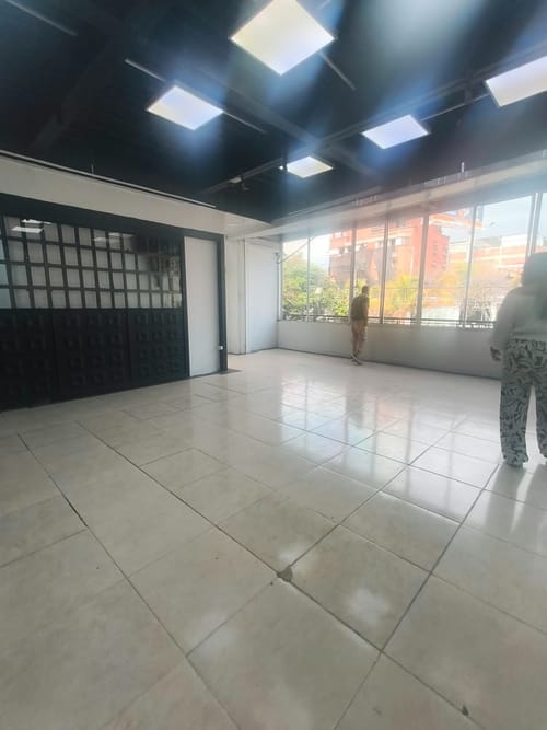 Local en arriendo en Eucaristico, Cali, 600 m² · foto 2 de 17