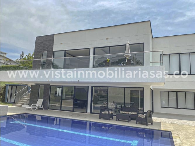 Casa de 6 alcobas en venta en La Manuela, Manizales, 400 m² · foto 2 de 24