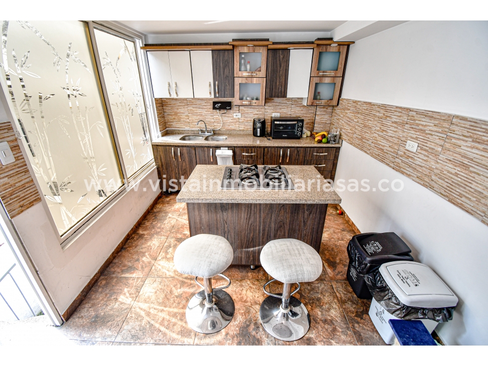 Casa en venta en Alta Suiza, Manizales · foto 10 de 24