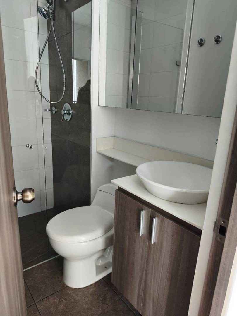 Apartamento en arriendo en San German, Medellín · foto 5 de 14