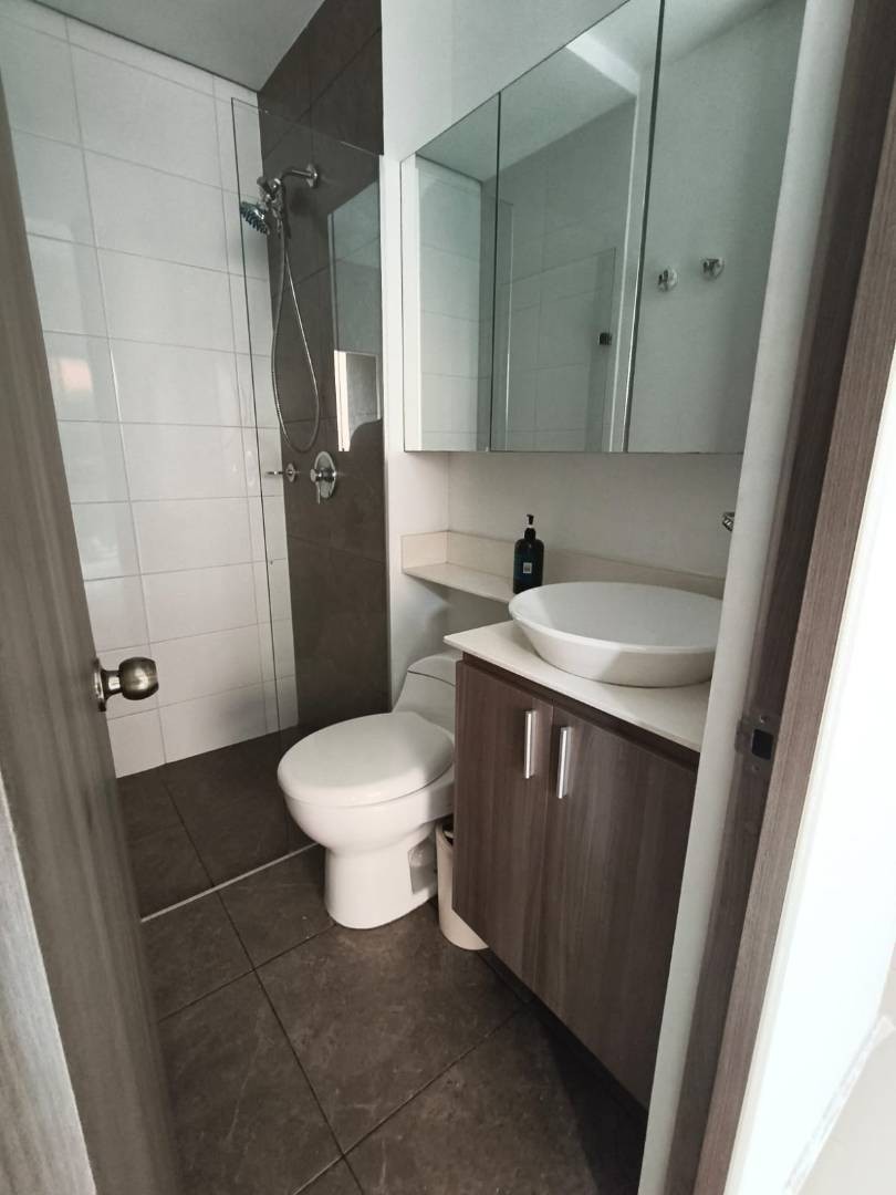 Apartamento en arriendo en San German, Medellín · foto 7 de 14